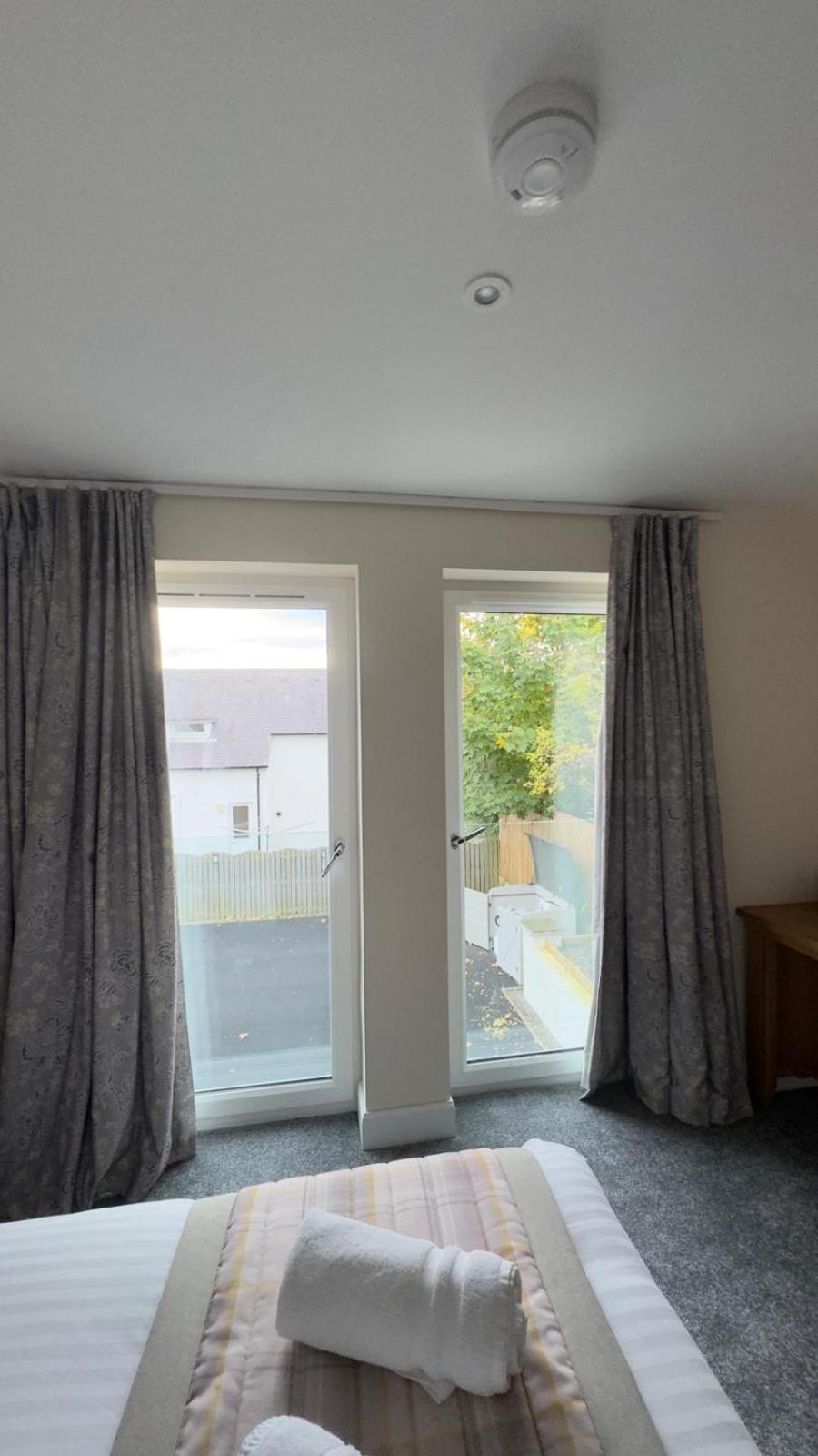 The Waverley Inn Holiday Homes Inverness Ngoại thất bức ảnh