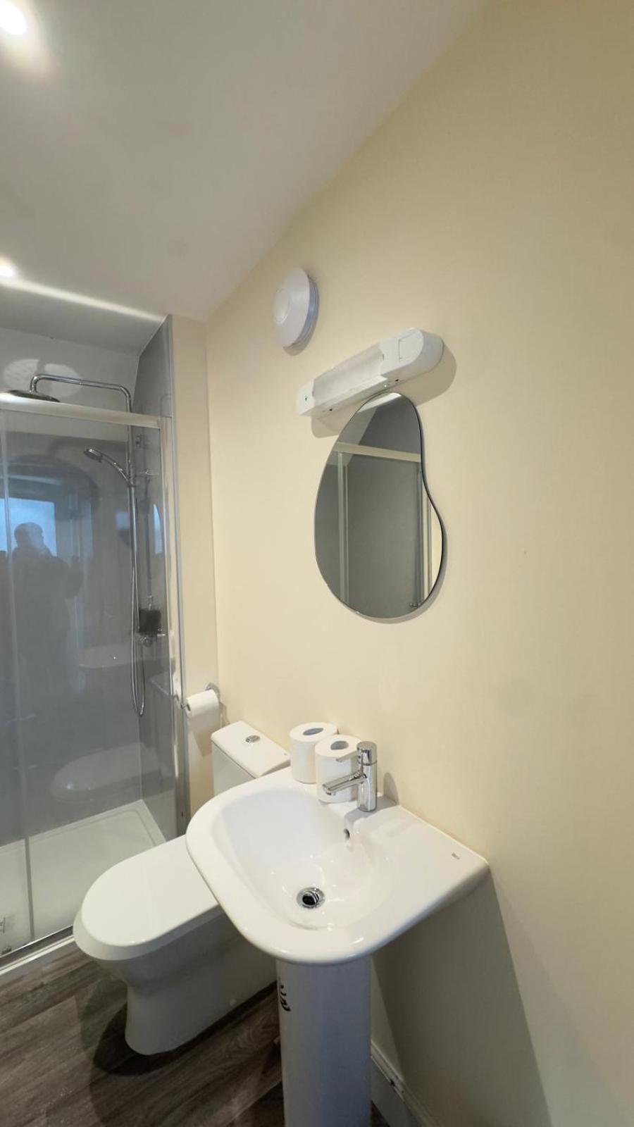 The Waverley Inn Holiday Homes Inverness Ngoại thất bức ảnh