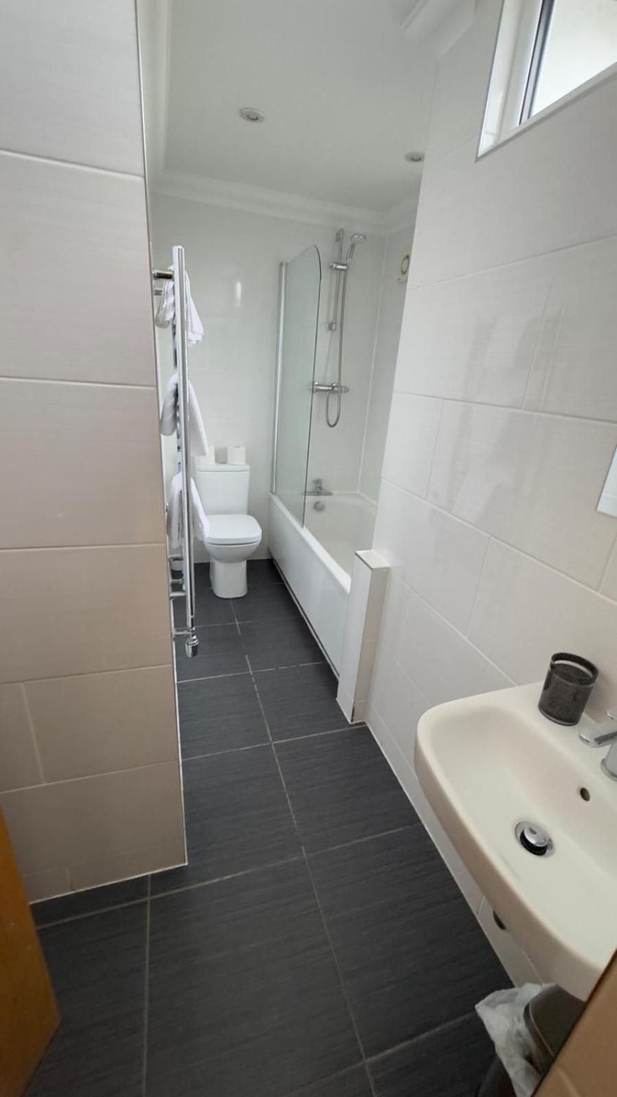 The Waverley Inn Holiday Homes Inverness Ngoại thất bức ảnh